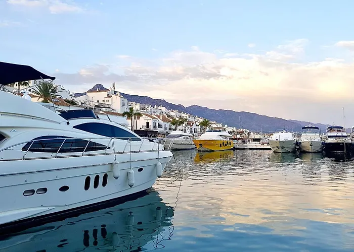 Playa Rocio Calm Beachfront Apartment- 2bdr Daire *