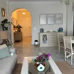 Διαμέρισμα Playa Rocio Calm Beachfront Apartment- 2bdr Μαρμπέλλα