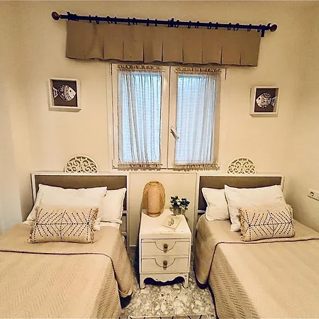 Apartmán Playa Rocio Calm Beachfront Apartment- 2bdr Marbella