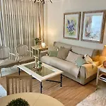 Διαμέρισμα Playa Rocio Calm Beachfront Apartment- 2bdr Μαρμπέλλα