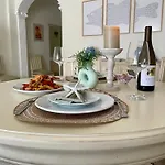 Διαμέρισμα Playa Rocio Calm Beachfront Apartment- 2bdr *