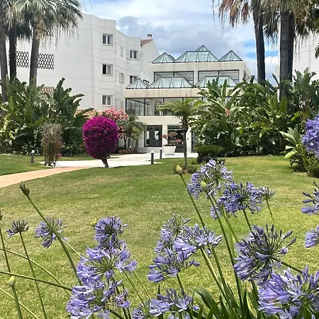 Playa Rocio Calm Beachfront Apartment- 2bdr Марбелья