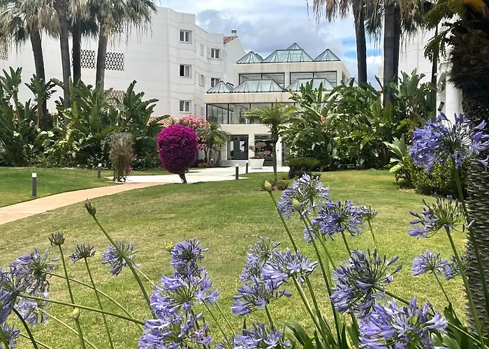 Playa Rocio Calm Beachfront Apartment- 2bdr Marbella