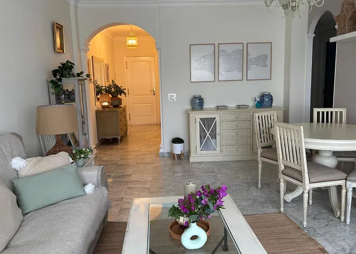 Apartamento Playa Rocio Calm Beachfront Apartment- 2bdr Marbella